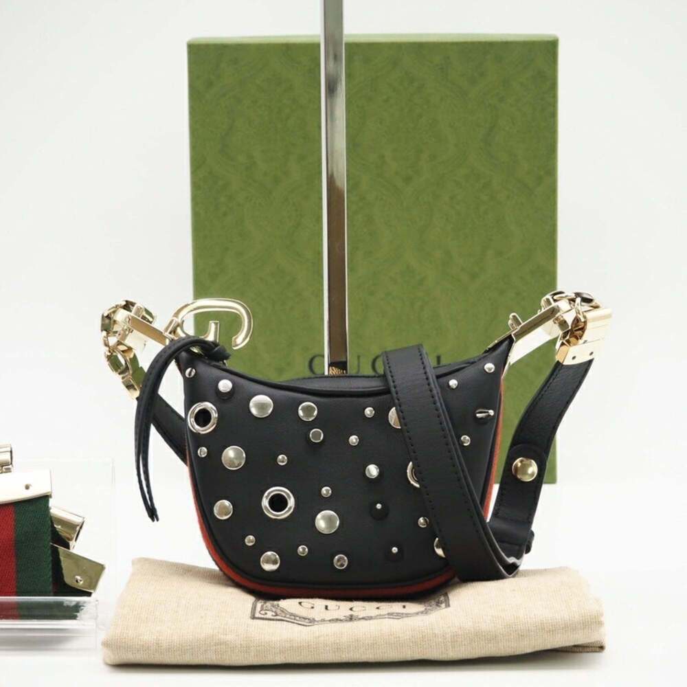 GUCCI Black Leather Shoulder Bag - Picture 2 of 13